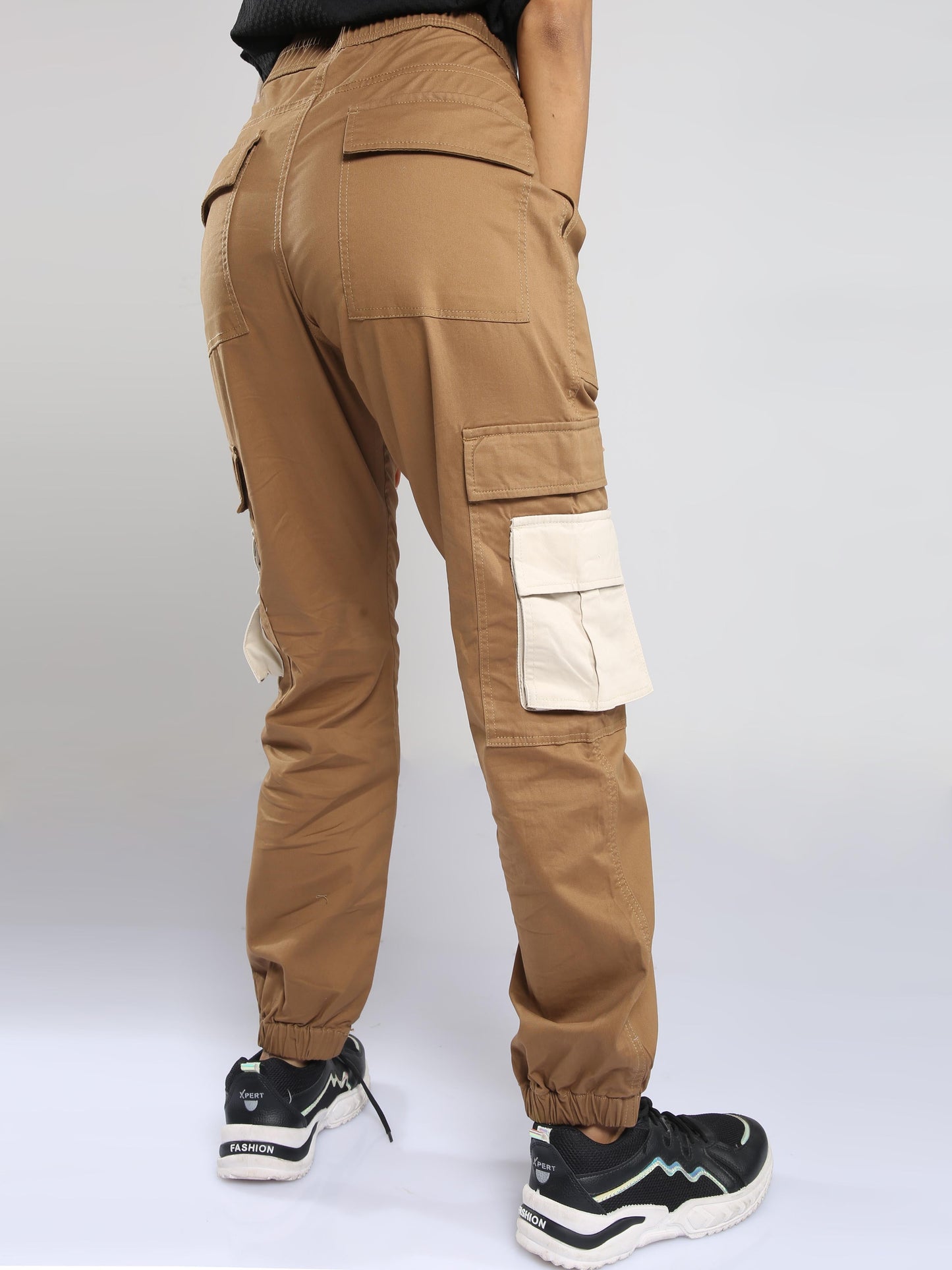 Women Jogger-Brown