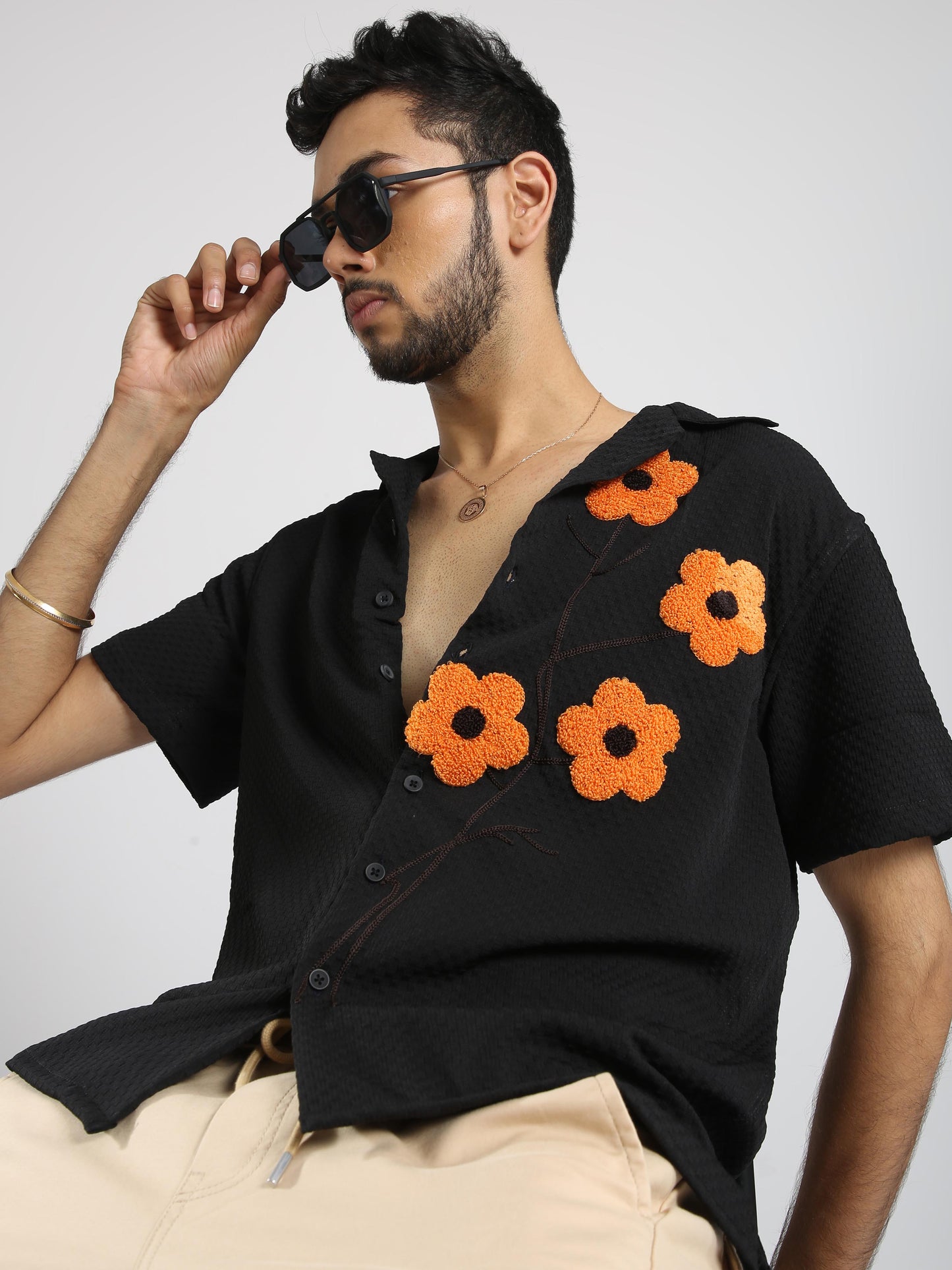 Men Sunflower Baggy Shirt-Black