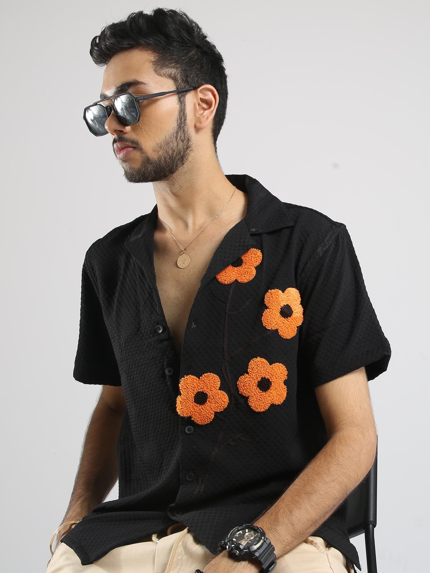 Men Sunflower Baggy Shirt-Black