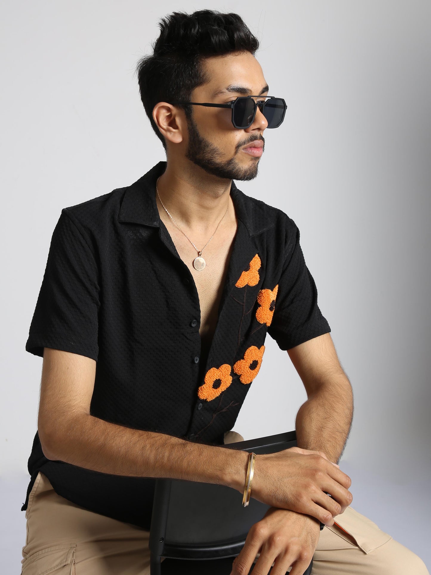 Men Sunflower Baggy Shirt-Black