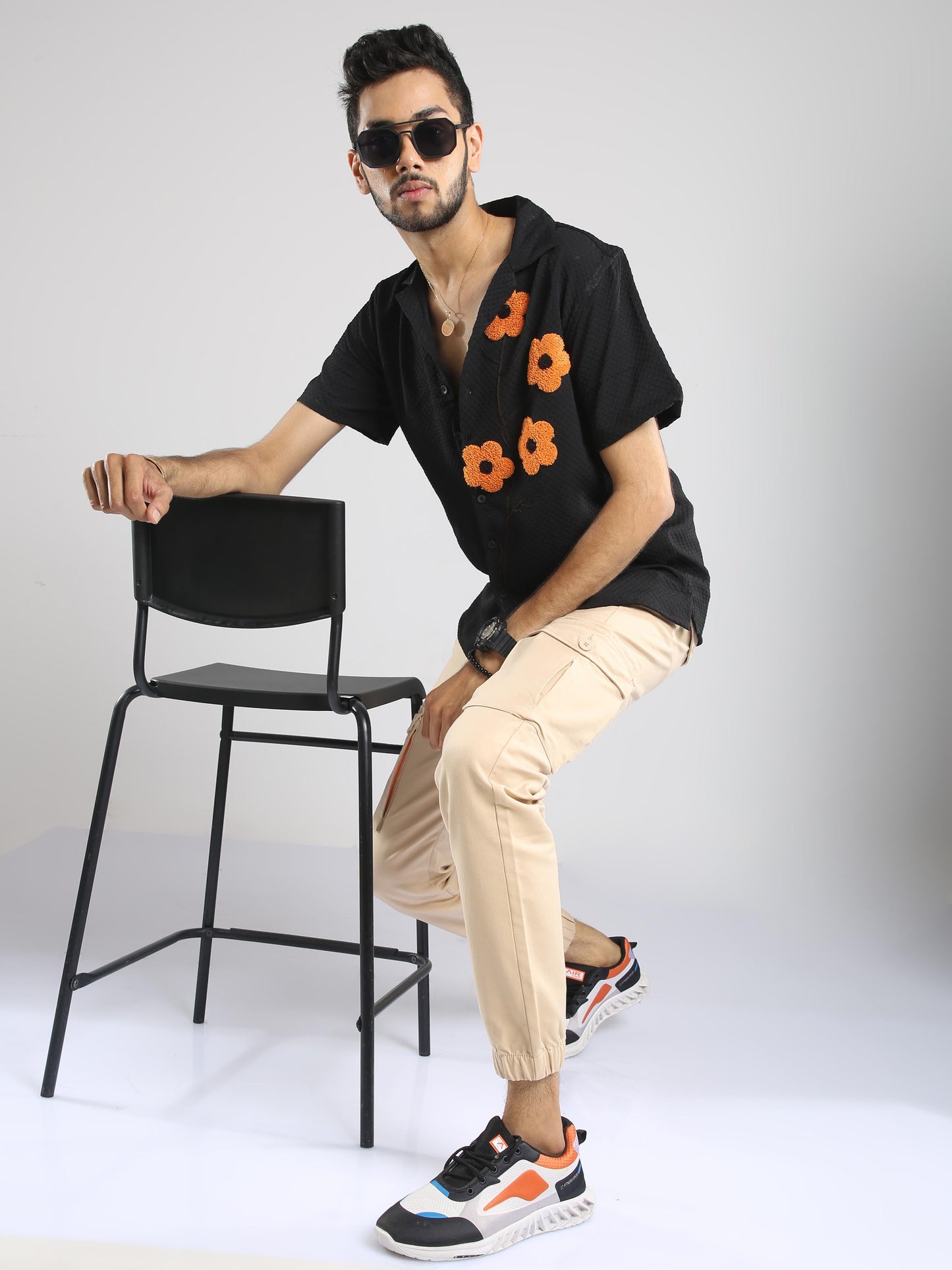 Men Sunflower Baggy Shirt-Black