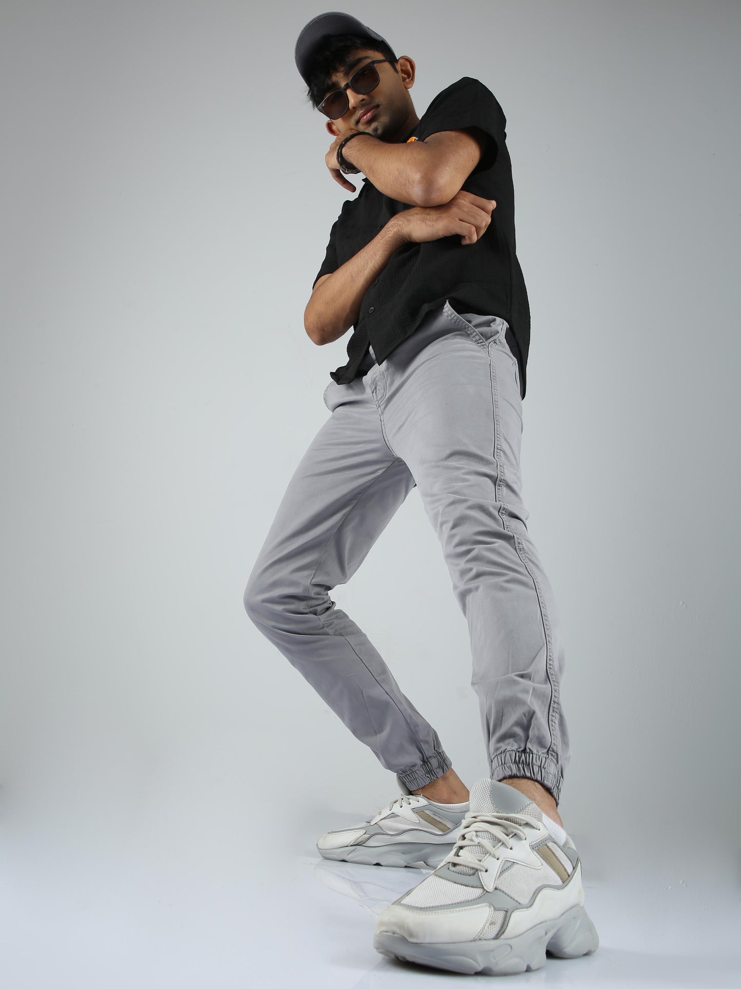 Men Joggers-Smoke