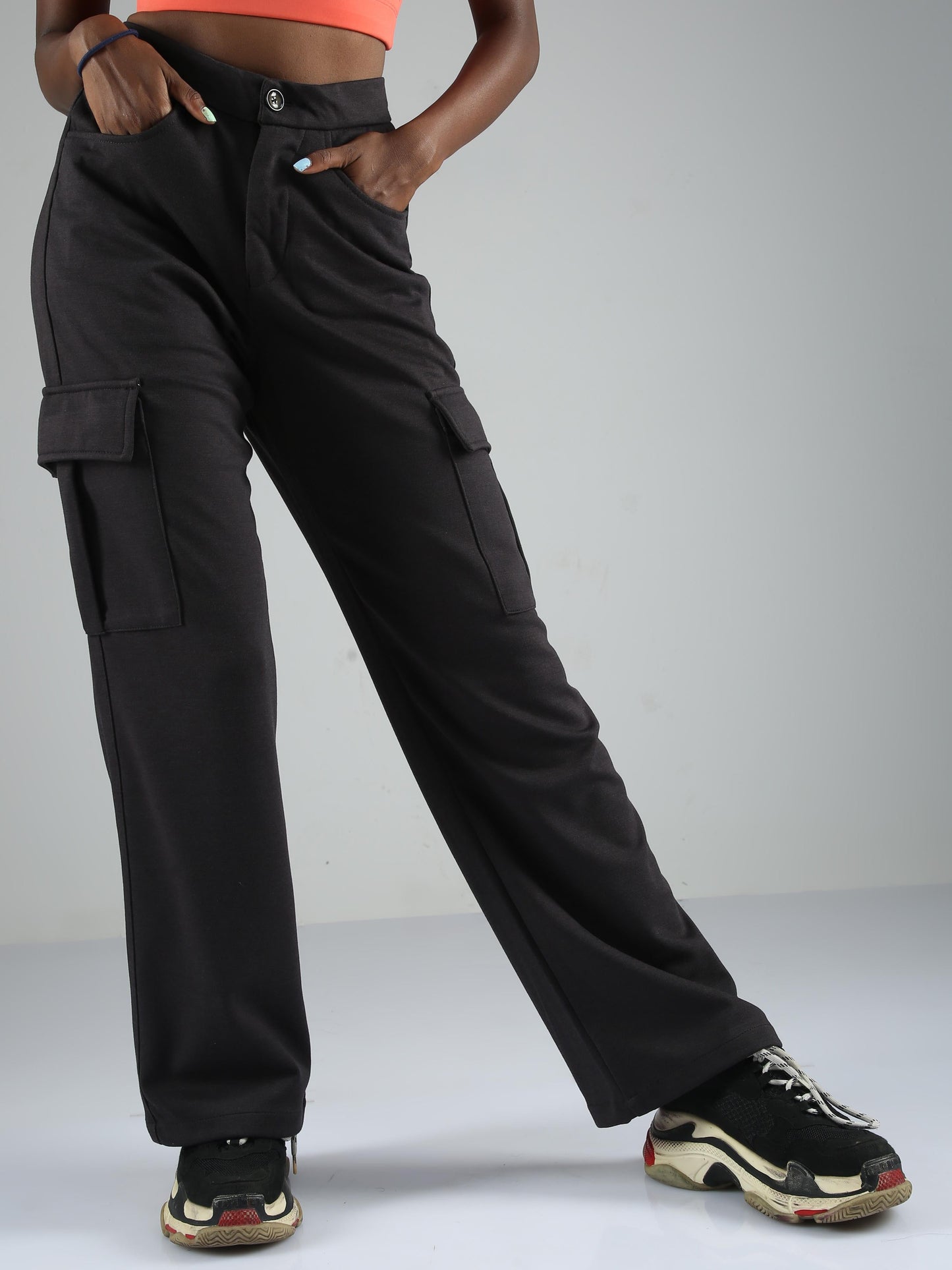 Women Straight Pant-Black