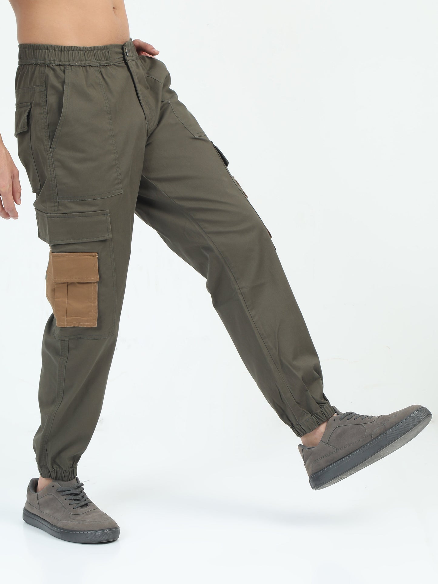 Men Classic Jogger-Olive