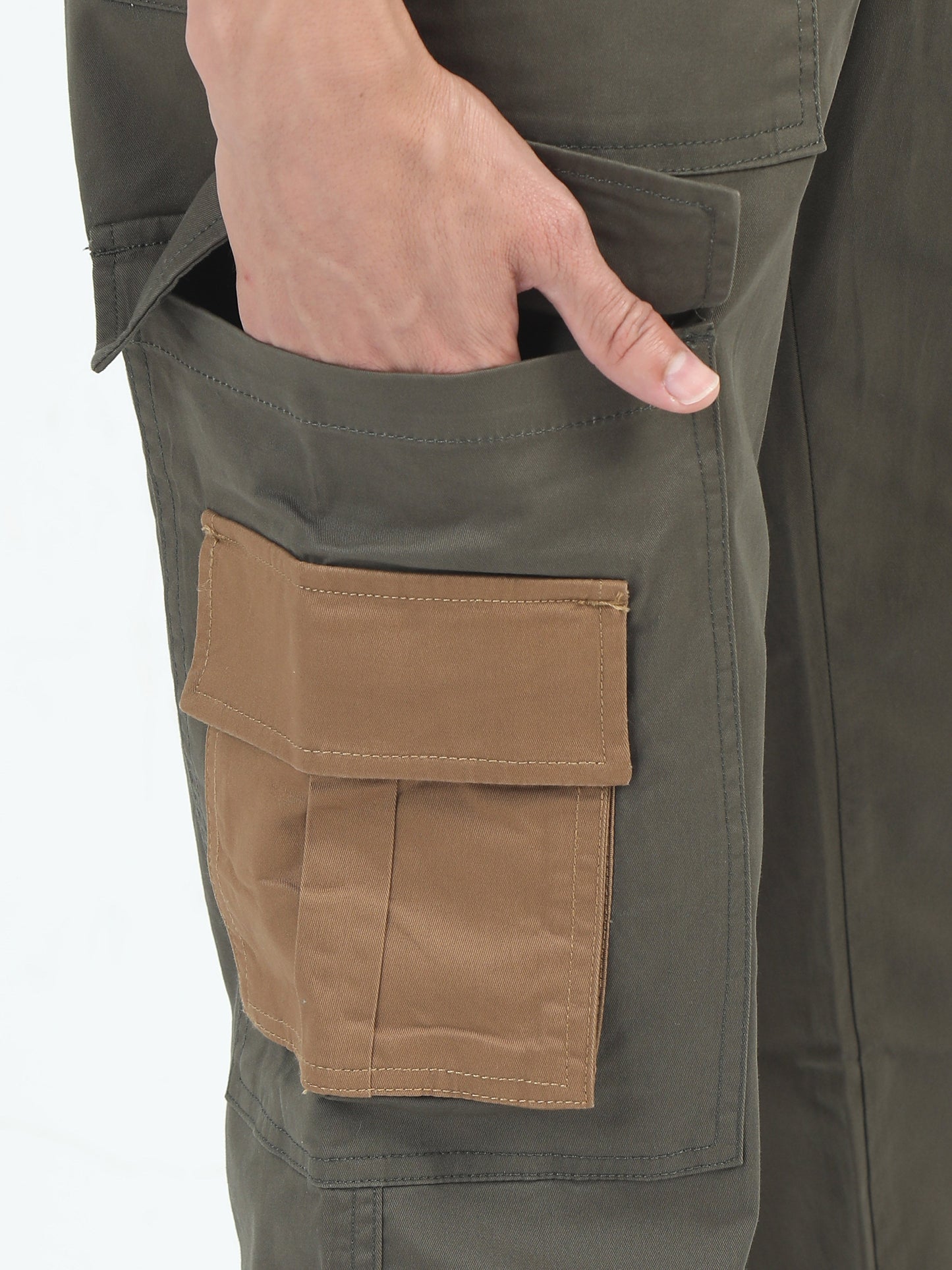 Men Classic Jogger-Olive