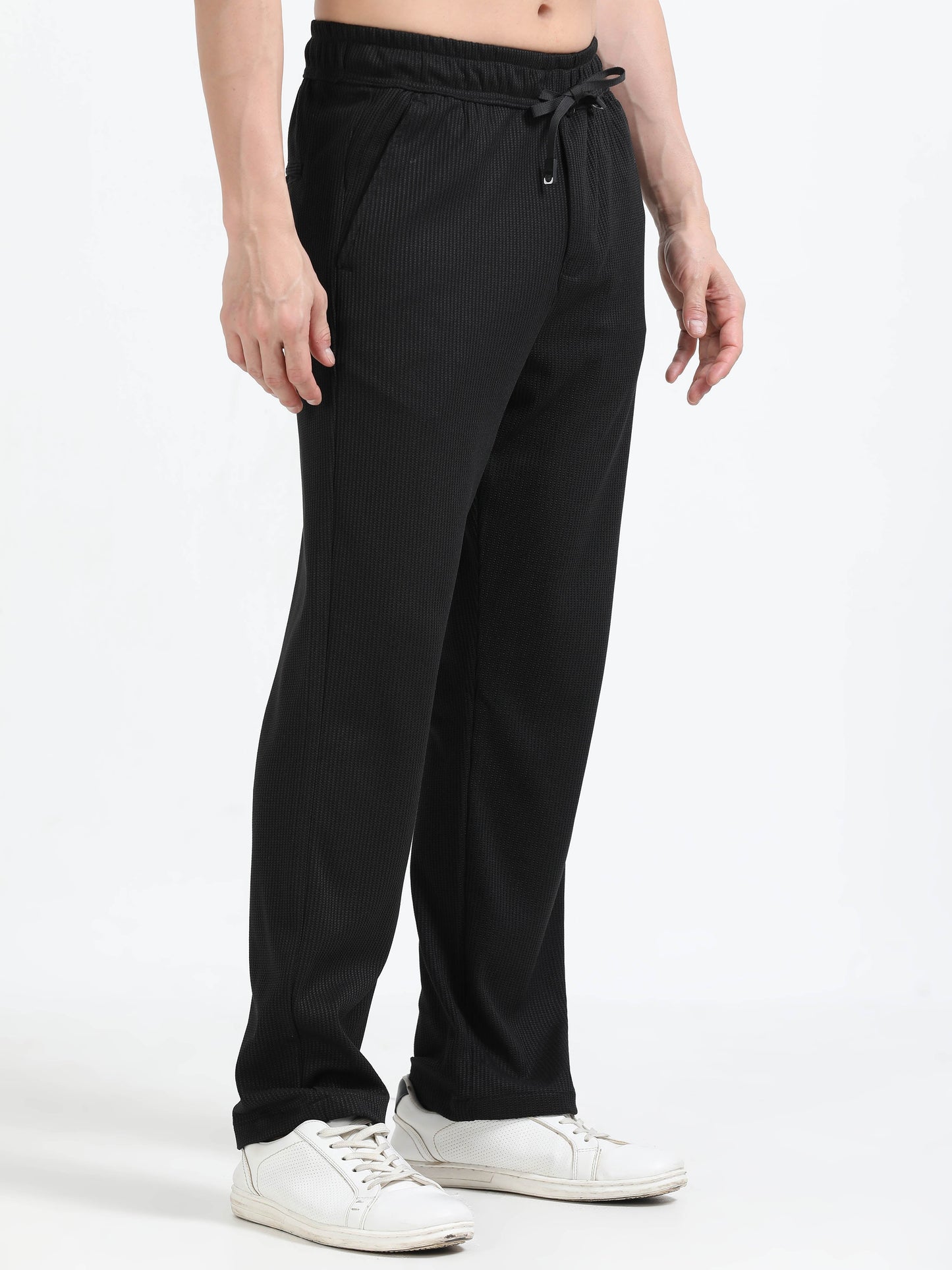Men Popcorn Traveller Trouser-Black