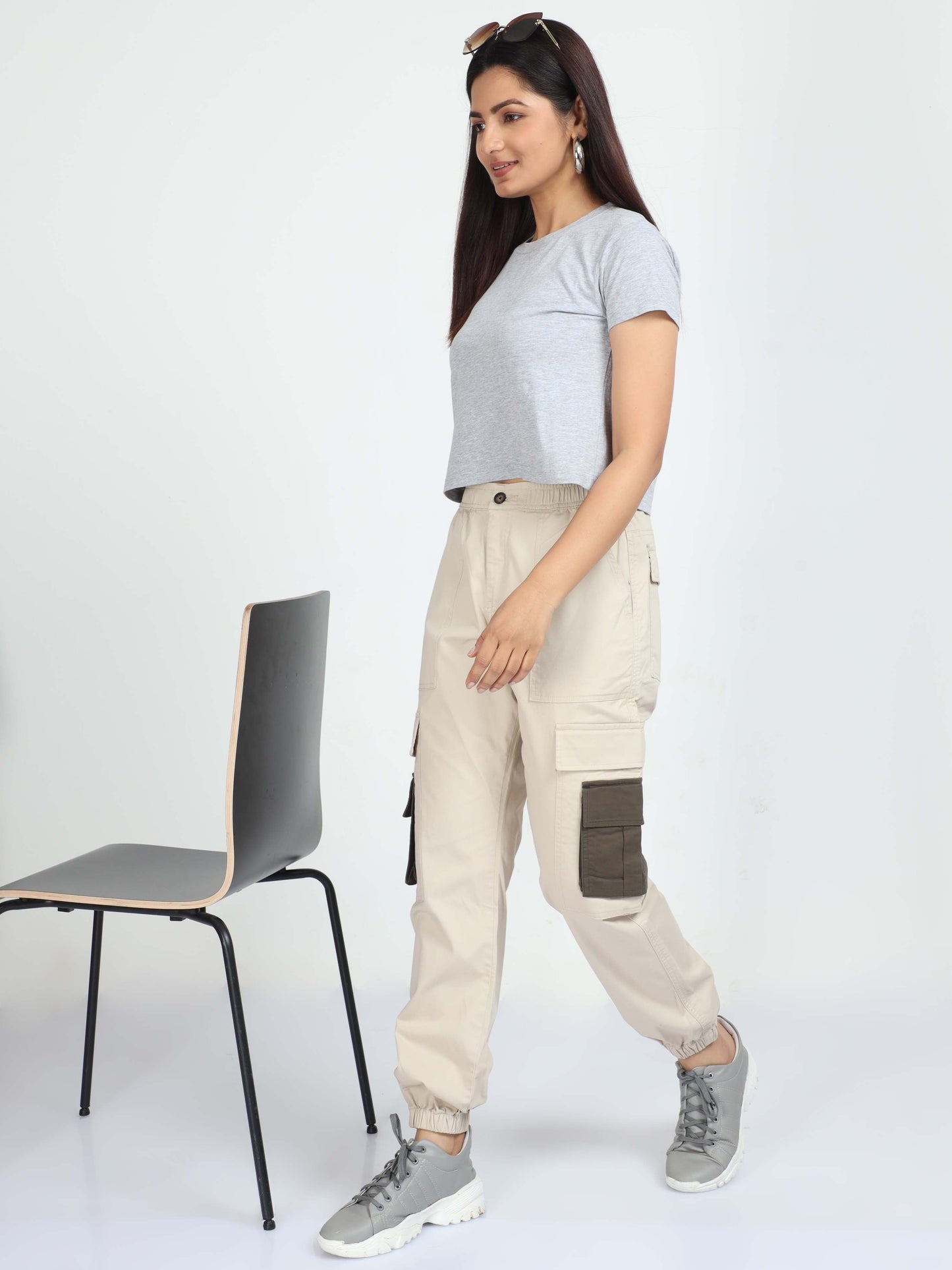 Women Jogger-Cream