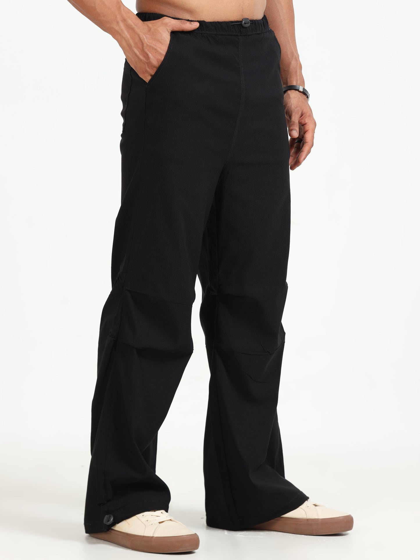 Men Parachute Trousers-Black
