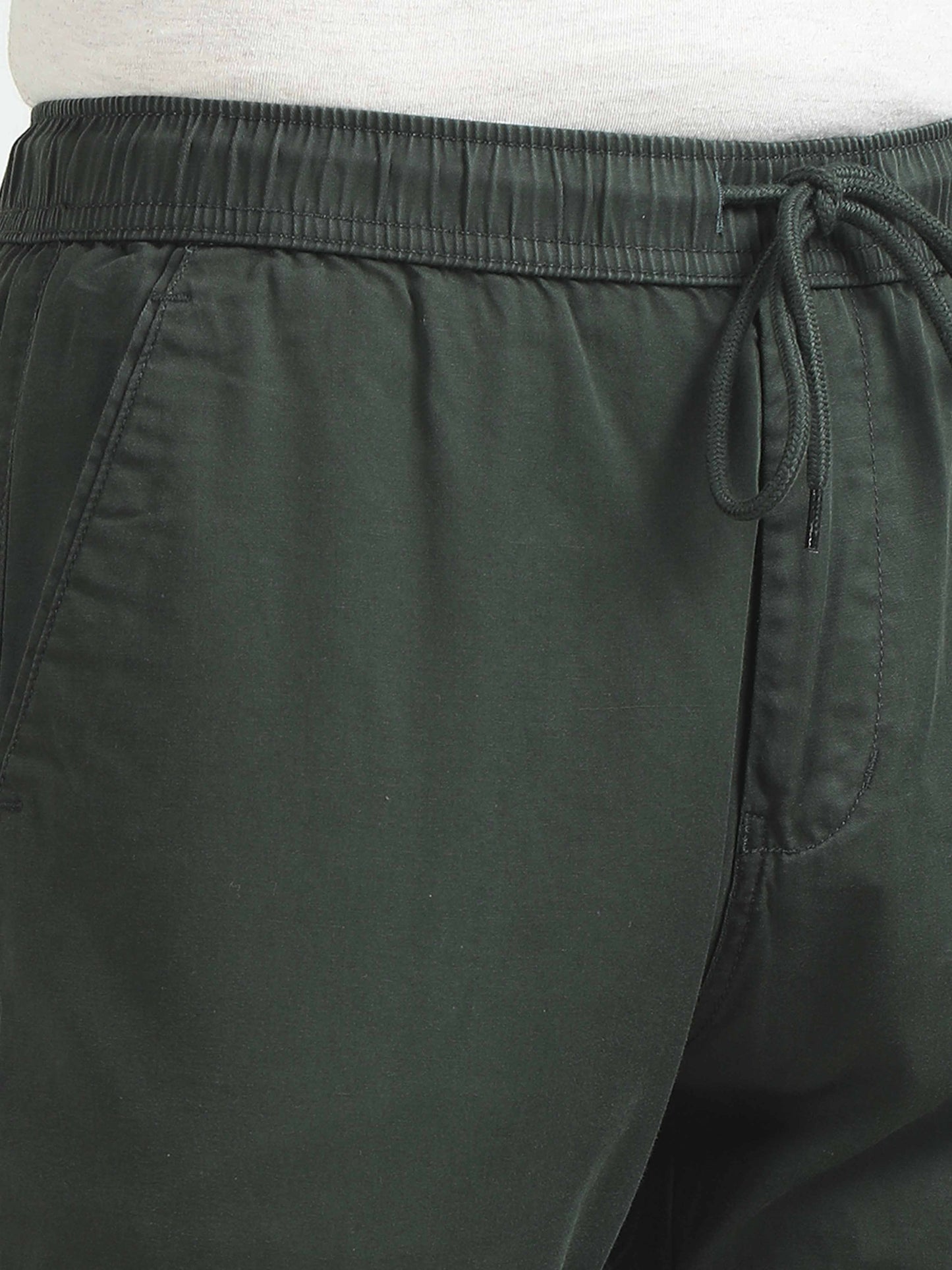 Men Air Joggers-Olive