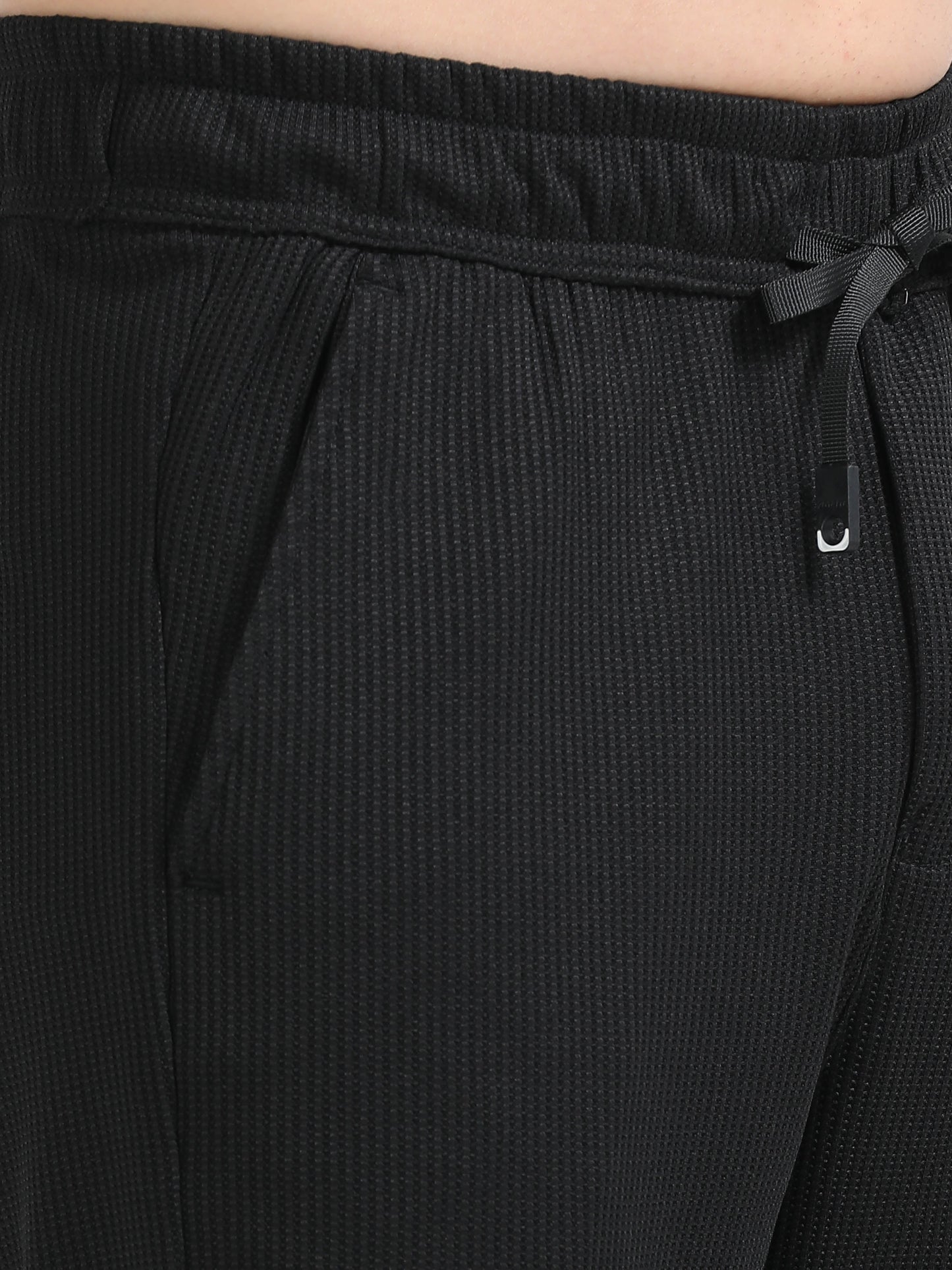 Men Popcorn Traveller Trouser-Black